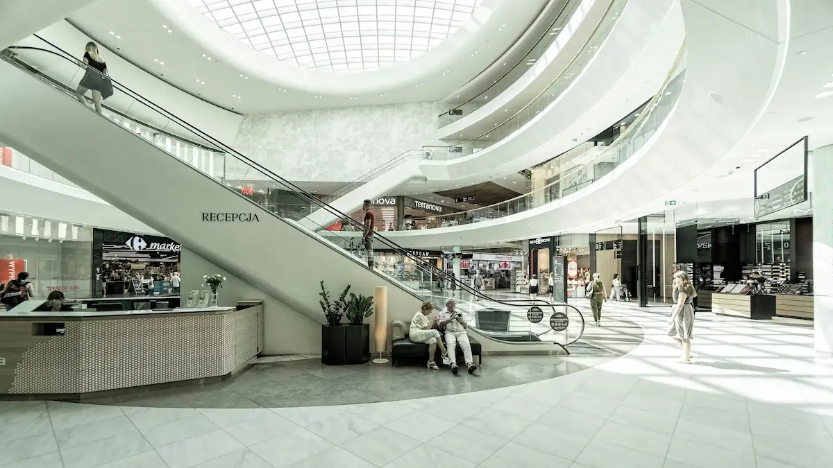 Retail & Shopping Malls